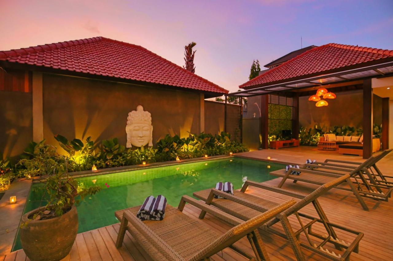 อูวู วิลลา Villa ชังกู ภายนอก รูปภาพ