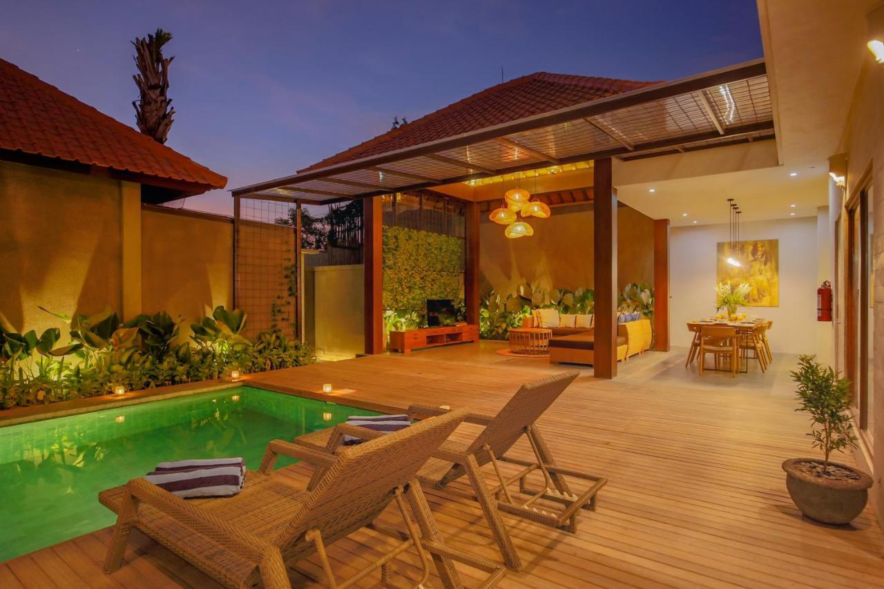 อูวู วิลลา Villa ชังกู ภายนอก รูปภาพ